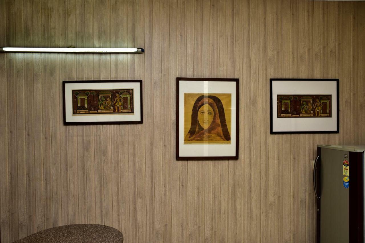2Bhk Comfortable Furnished Serviced Apartments In Hauz Khas - Woodpecker Apartments نيودلهي المظهر الخارجي الصورة